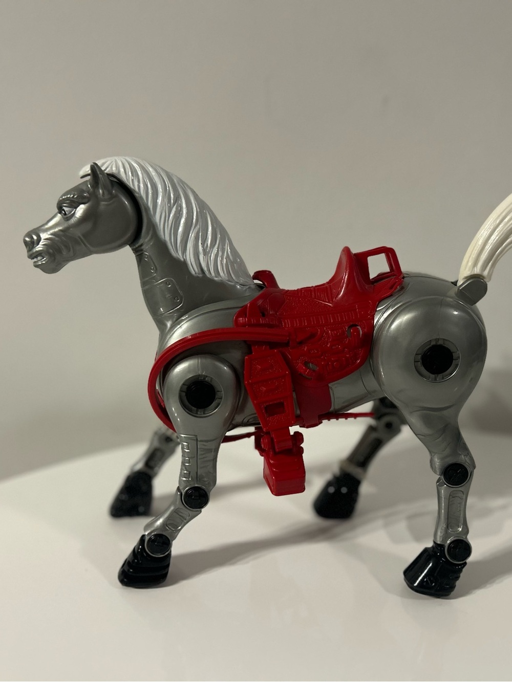 1986 Mattel BraveStarr Thirty/Thirty 30/30 Horse Figure Silver Red Saddle